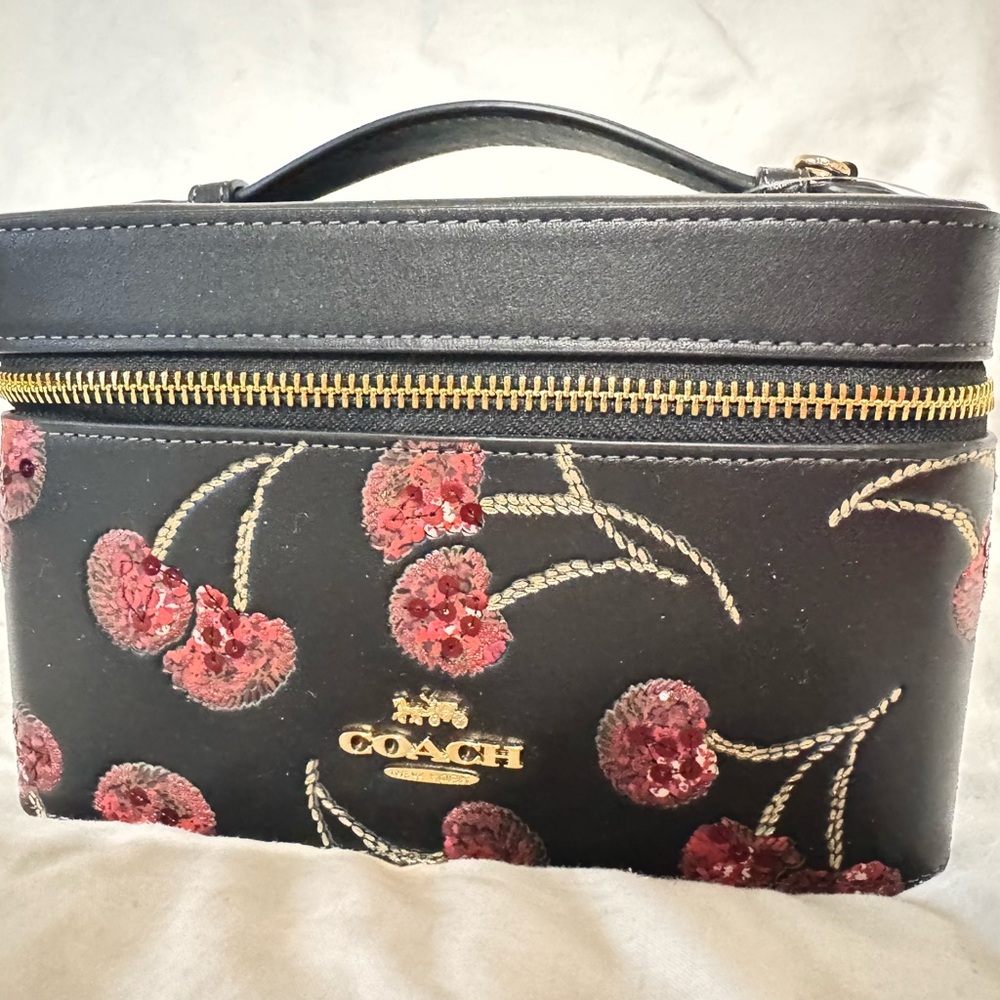 Coach leather cosmetic case  black‎ with red cherry's, interior mirror NWT